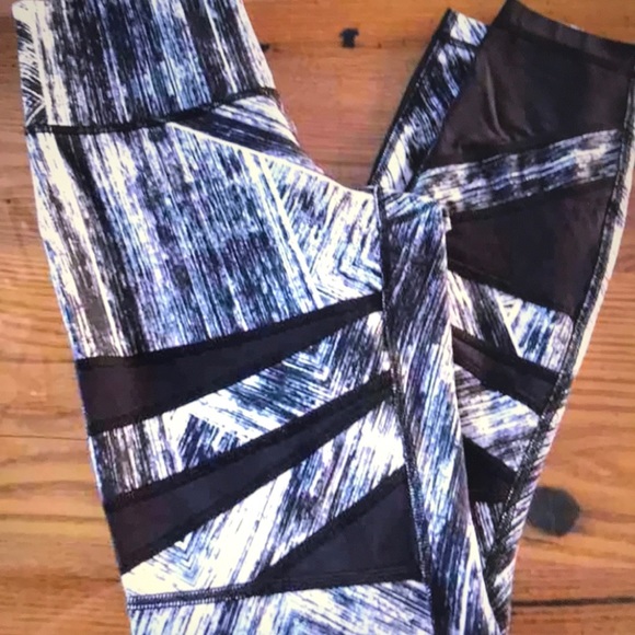 Lululemon Heat Wave High Times Tech Mesh - Picture 5 of 5